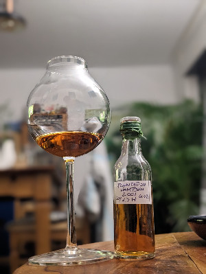 Photo of the rum Plantation Cuvée Rum Addict Nr. 2 <>H taken from user crazyforgoodbooze