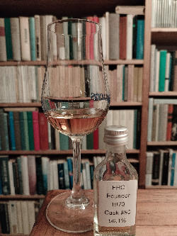 Photo of the rum FRC Ecuador (Kirsch Whisky) taken from user Gunnar Böhme "Bauerngaumen" 🤓