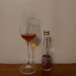 Photo of the rum  taken from user Maxence