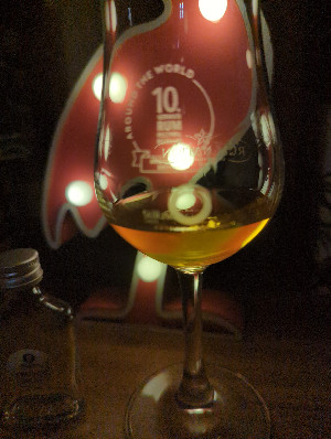 Photo of the rum Rhum Premium Ambre taken from user Christian Rudt