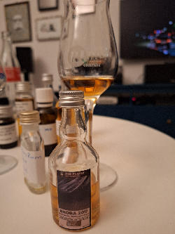 Photo of the rum FAQ Plastic taken from user Alexander Rasch