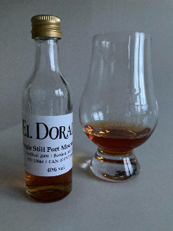 Photo of the rum El Dorado Single Still Port Mourant taken from user TheTobias