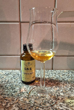 Photo of the rum S.B.S Jamaica - Virgin Oak Cask TECA taken from user Alexander Rasch