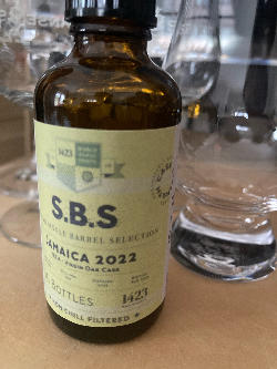 Photo of the rum S.B.S Jamaica - Virgin Oak Cask TECA taken from user HenryL