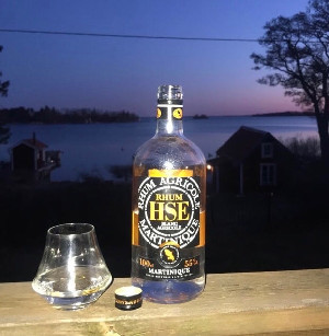 Photo of the rum HSE Blanc taken from user Stefan Persson