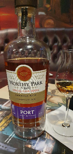 Photo of the rum Special Cask Series Port taken from user Michael Janek