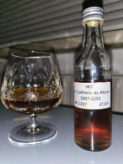 Photo of the rum HSE Rhum Agricole Extra Vieux (La Confrérie du Rhum) taken from user zabo