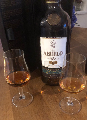 Photo of the rum Abuelo XV Oloroso taken from user Mateusz
