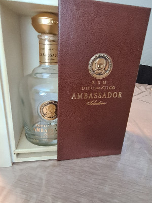 Photo of the rum Diplomático / Botucal Ambassador Selection taken from user Steffmaus🇩🇰