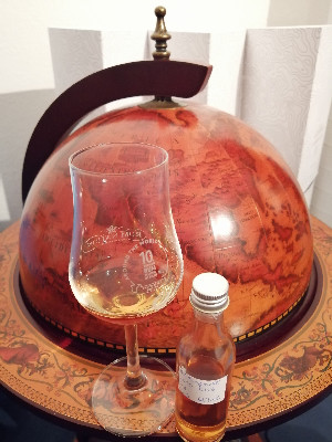 Photo of the rum EMB taken from user Gunnar Böhme "Bauerngaumen" 🤓