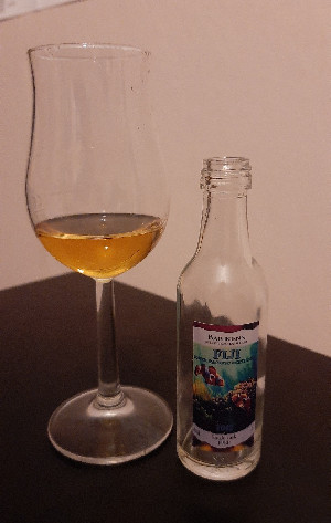 Photo of the rum Fiji FPBP taken from user Alexander Rasch