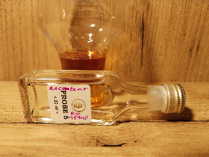 Photo of the rum Raconteur taken from user Gunnar Böhme "Bauerngaumen" 🤓