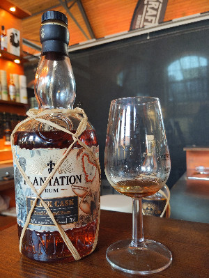 Photo of the rum Plantation Black Cask Barbados & Guatemala taken from user crazyforgoodbooze