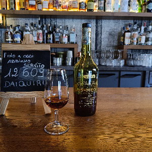 Photo of the rum Rhum Vieux Cuvée du Millénaire taken from user Righrum
