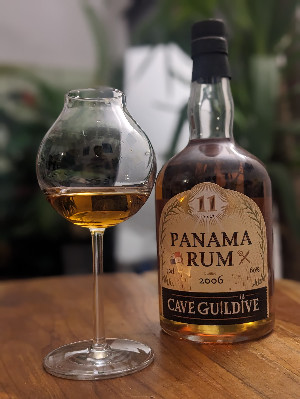 Photo of the rum Panama Rum taken from user crazyforgoodbooze