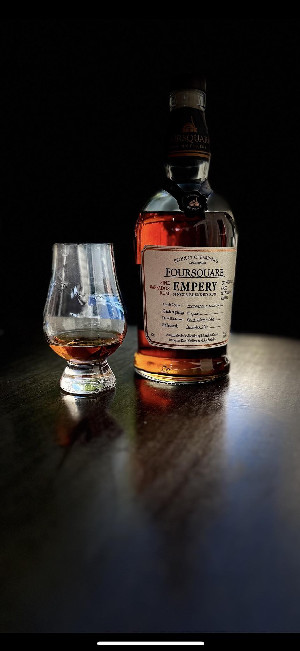 Photo of the rum Exceptional Cask Selection IX Empery taken from user chu guevara