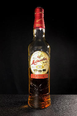 Photo of the rum Clásico taken from user Lutz Lungershausen 