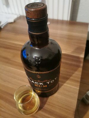 Photo of the rum Black Tot Rum taken from user Rumpalumpa
