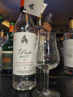 Photo of the rum A1710 La Perle Brute taken from user crazyforgoodbooze