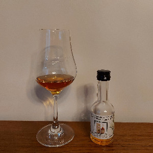 Photo of the rum HTR - Le blog à Roger taken from user Maxence