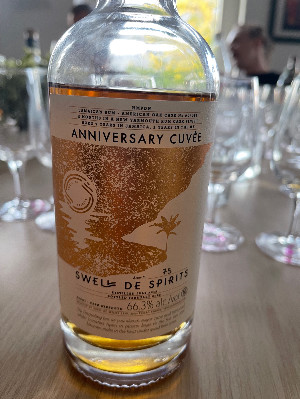 Photo of the rum Anniversary Cuvée <>H taken from user Thunderbird