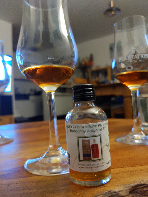 Photo of the rum L’Apollonie Rhum Vieux Traditionnel taken from user crazyforgoodbooze