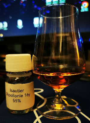 Photo of the rum L’Apollonie Rhum Vieux Traditionnel taken from user Kevin Sorensen 🇩🇰