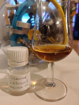 Photo of the rum L’Apollonie Rhum Vieux Traditionnel taken from user Vincent D