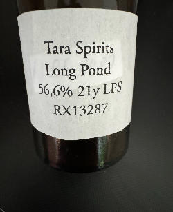 Photo of the rum For Tara Spirits LPS taken from user Mentalo