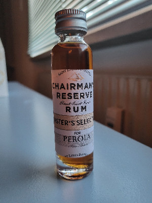 Photo of the rum Chairman‘s Reserve Master‘s Selection (Perola) taken from user zabo