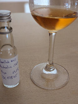 Photo of the rum Rumclub Private Selection Ed. 40 Australia taken from user Christian Rudt