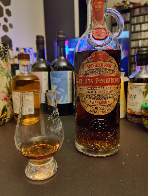 Photo of the rum El Ron Prohibido Habanero Solera 12 taken from user Gin & Bricks