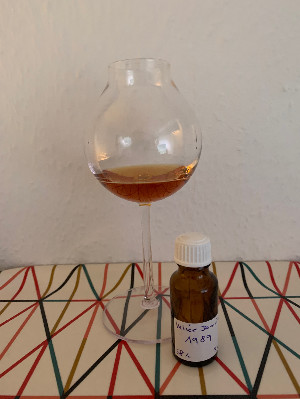 Photo of the rum 1989 taken from user mto75