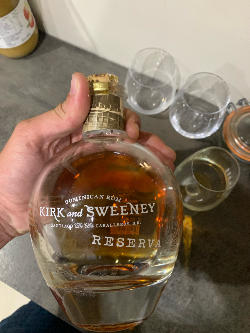 Photo of the rum Kirk and Sweeney RESERVA taken from user Antoine Loiselier Couillabin