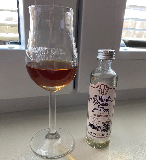 Photo of the rum New Grove Savoir-Faire Rozelieures (Whisky cask finish) taken from user Kamil Křenek