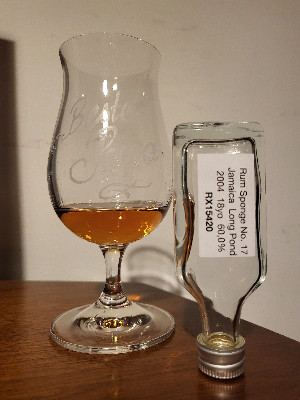 Photo of the rum Rum Sponge No. 17 ITP taken from user zabo