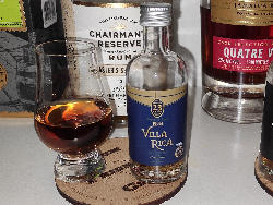 Photo of the rum Villa Rica Single Barrel Rum taken from user Martin Ekrt