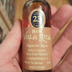 Photo of the rum Villa Rica Single Barrel Rum taken from user Timo Groeger