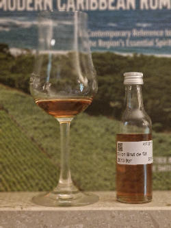 Photo of the rum Brut de fût taken from user RumTaTa