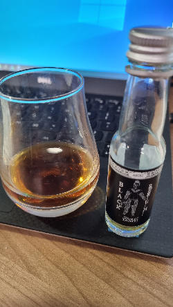 Photo of the rum Black Rhum taken from user Martin Švojgr