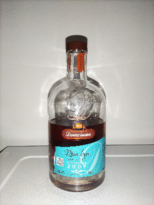 Photo of the rum 2009 taken from user Joël
