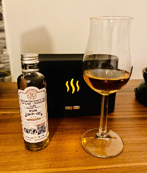 Photo of the rum Trinidad #27 taken from user Kamil Křenek