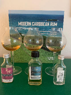 Photo of the rum Rum Artesanal JMC Distillery C<>H taken from user mto75