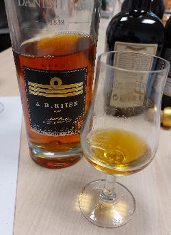 Photo of the rum Royal Danish Navy Strength Rum taken from user w00tAN