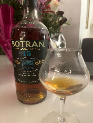 Photo of the rum Botran Ron Añejo Reserva 15 Years taken from user Lawich Lowaine