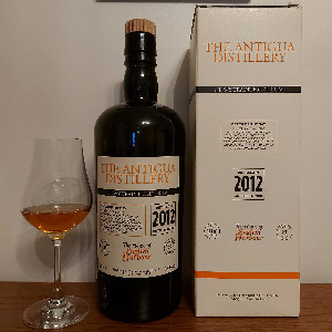 Photo of the rum Heavy Traditional Rum taken from user Maxence