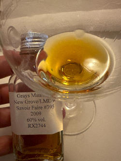 Photo of the rum New Grove Savoir Faire Single Cask taken from user Andi
