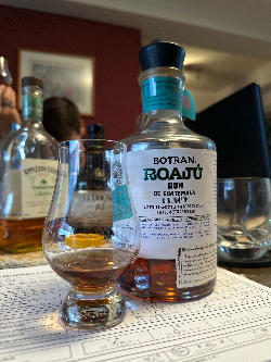Photo of the rum Ron Botran Roajú (Batch 1) taken from user Christian Lopez