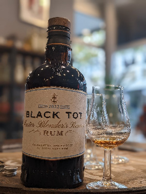 Photo of the rum Black Tot Rum Master Blender’s Reserve 2022 taken from user crazyforgoodbooze