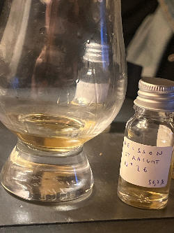 Photo of the rum Straight from the Barrel No. 26 taken from user Pierangelo Pianta 